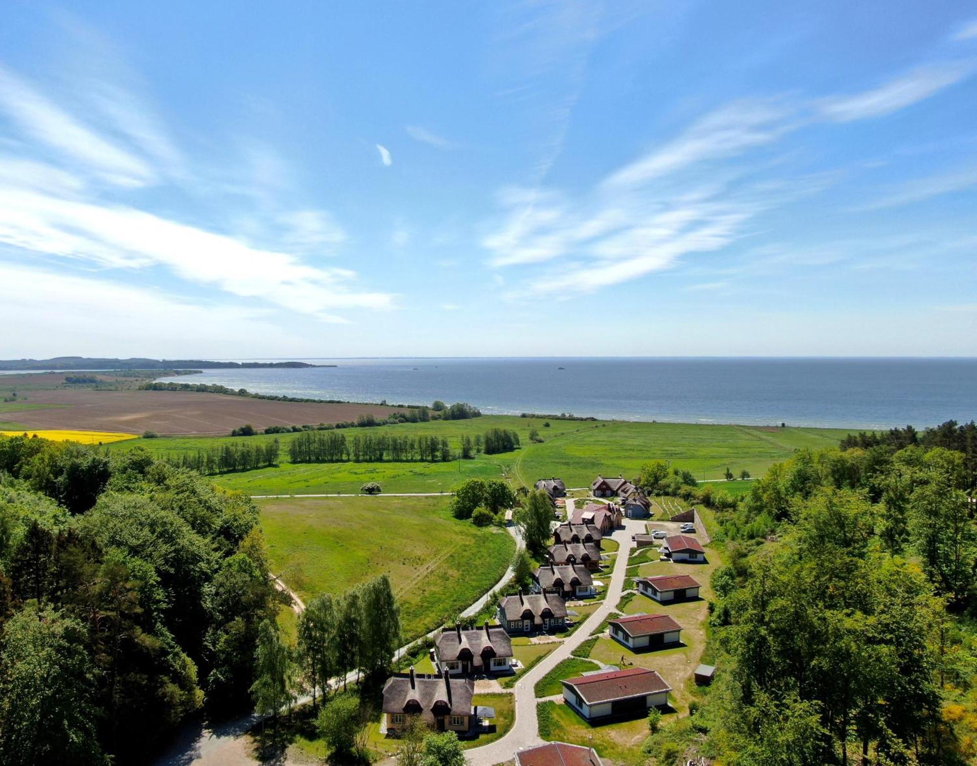 Апартаменти Sehnsuchtsort Feriendorf Klein Stresow Путбус Екстер'єр фото